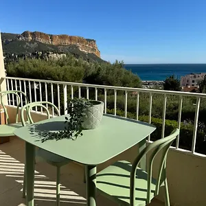 apt-le-balcon-de-la-rade.fr-provencehotel.com/