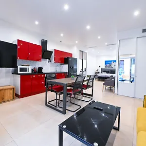 grand-loft-2-pas-de-la-mer.fr-provencehotel.com/